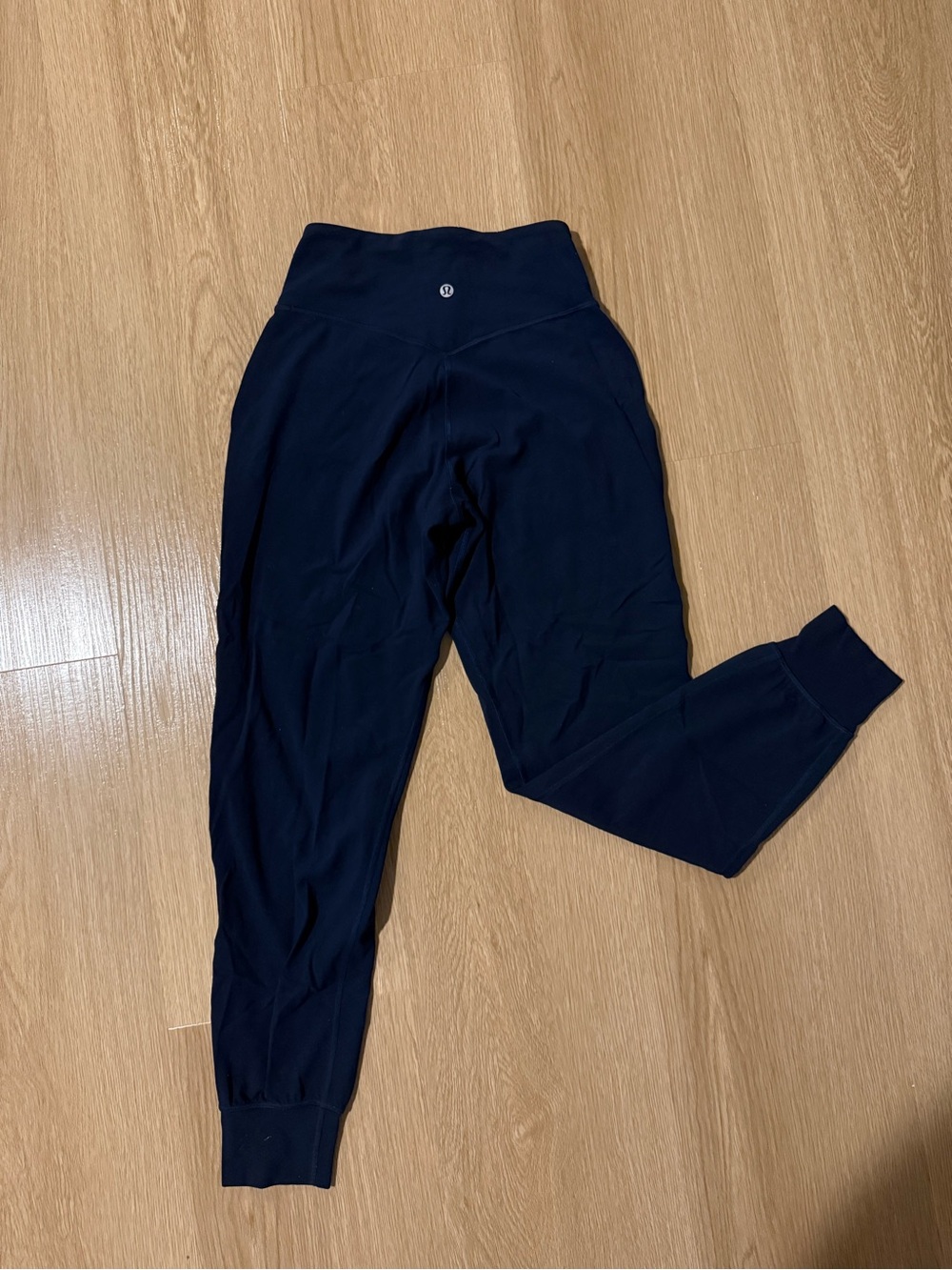 lululemon athletica Navy High-Rise Performance Leggings with pockets - Picture 4 of 7